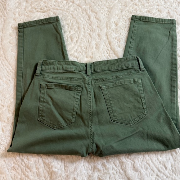 Charter Club Bristol Capris Size 6p - Picture 3 of 3